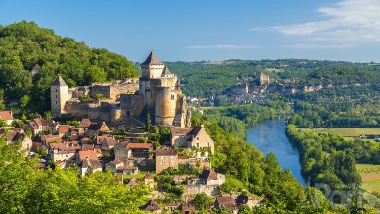 Viagem de Bike pelo P&eacute;rigord Noir | 7 dias pela Dordogne &mdash; Conex&atilde;o Paris